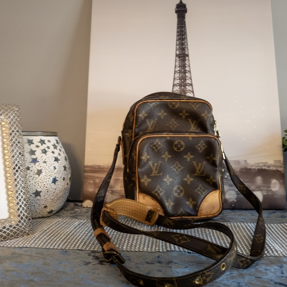 Louis Vuitton Handbags - ⚜️⚜️Authentic Louis Vuitton Monogram Amazone Crossbody Bag ⚜️⚜️